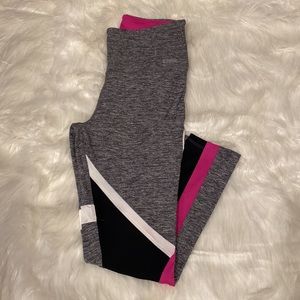 VS yoga pants